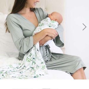 Caden Lane Bamboo Knit Maternity Robe